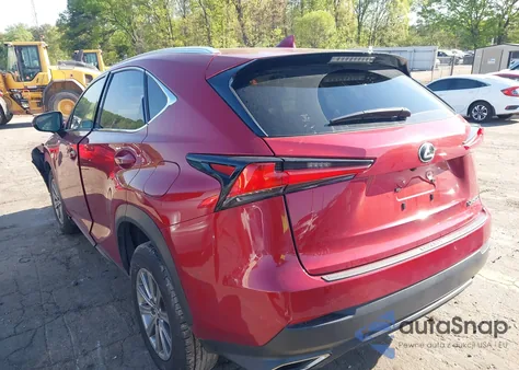 2021 Lexus Nx 300 z USA, uszkodzony, nr VIN JTJDARBZ7M5024803